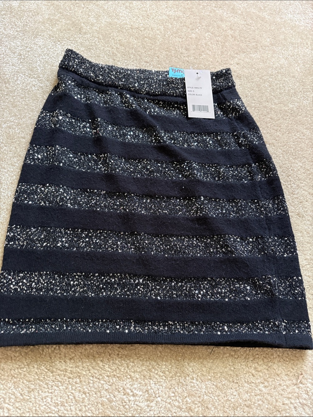 Sioni Black and Silver Striped sweater skirt nwt